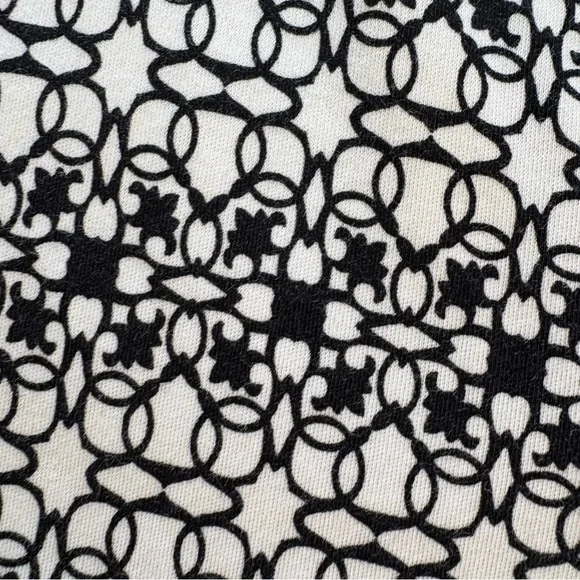 New York & Company Black white Cotton Sleeveless Romper. Size Medium. - Picture 7 of 12